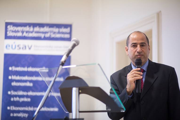 Gestor workshopu a zároveň aj prvý prednášajúci doc. Ing. Saleh Mothana Obadi, PhD.
