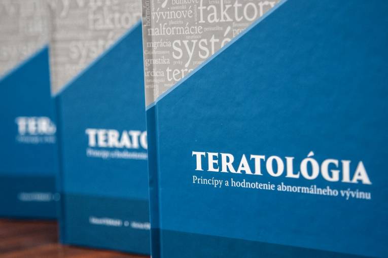 Kniha Teratológia: Princípy a hodnotenie abnormálneho vývinu
