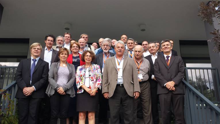 Sloločná fotografia účastníkov stretnutia delegátov e-IRG.