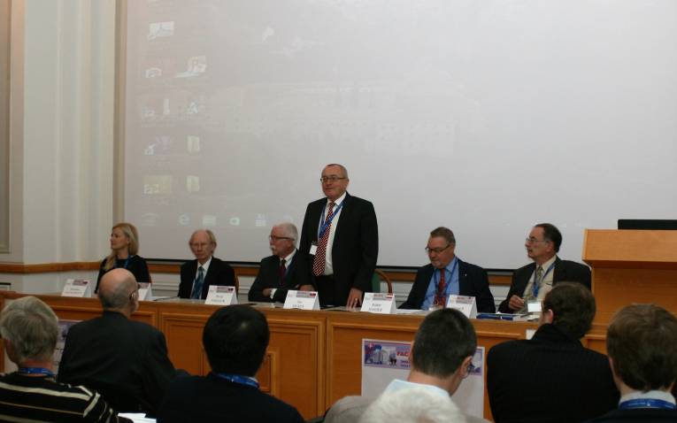 Konferencia sa konala v KC v Smoleniciach.