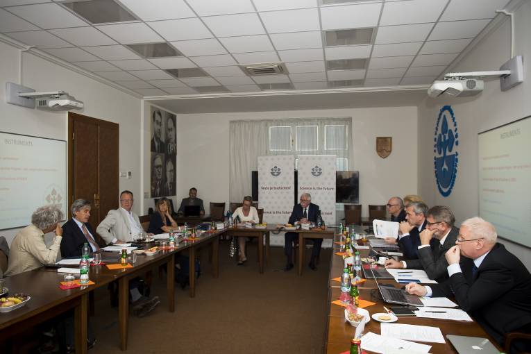Rokovanie Medzinárodného poradného výboru SAV s členmi Predsedníctva SAV.