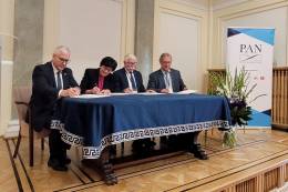 Akadémie vied krajín V4 odmietli násilie na Blízkom východe