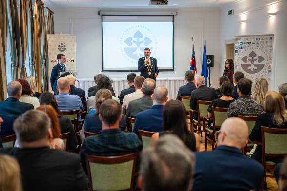 SAV ocenila špičkové publikácie vydané v roku 2025