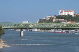 Prietok Dunaja v stanici Bratislava/Devín dosiahol historické minimum
