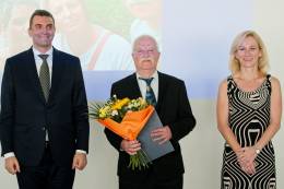 Zväčšiť fotografiu - Významné osobnosti SAV 2026