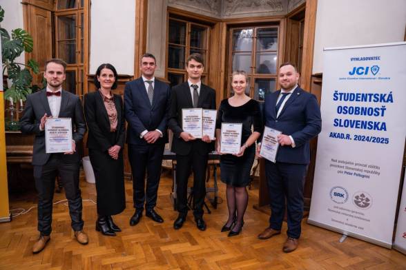 TOP Študentskou osobnosťou akademického roka 2024/2025 je Pavol Myšľan zo SAV