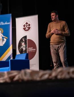 Vivat Scientia! Nech žije veda! v Púchove s Martinom Venhartom
