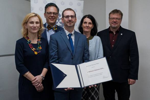 Dušan Fabian si prevzal Čestnú plaketu SAV Dionýza Blaškoviča