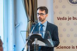 Zväčšiť fotografiu - Ocenenie špičkových publikácií SAV za rok 2025