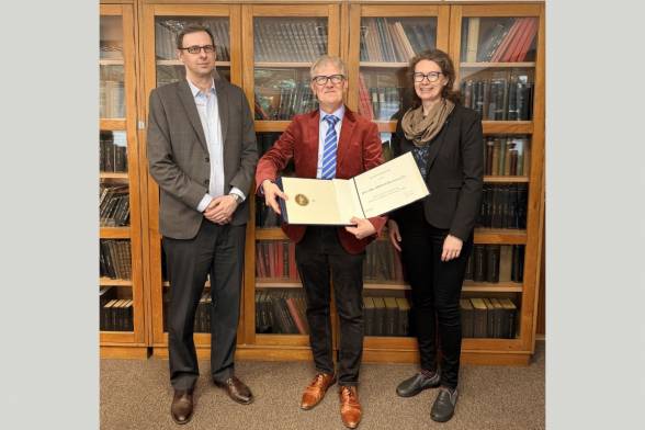 Čestná plaketa SAV Ľudovíta Štúra pre Adama Bžocha