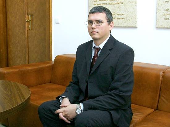 Mgr. Robert Klobucký, PhD. riaditeľ Sociologického ústavu SAV v Bratislave.