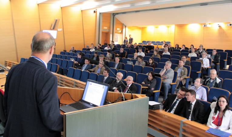 Zasadnutie Výboru Európskej komisie pre budúce urýchľovače v SAV.