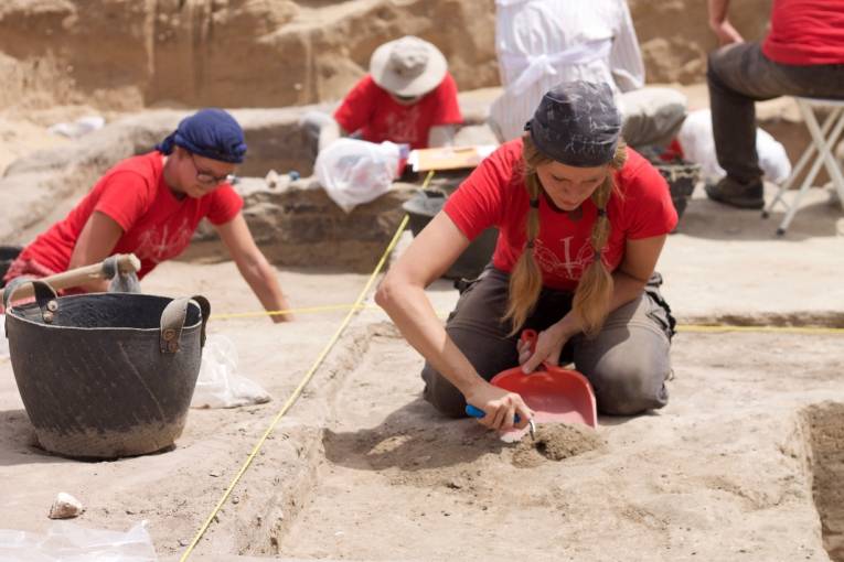 Práce na archeologickom výskume Tell el-Retábí.