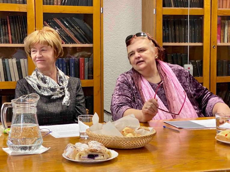 Libuša Vajdová a Mária Kusá – autorky štúdií v prezentovanej publikácii