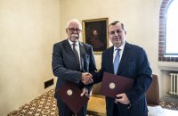 Charles University in Prague and the Slovak Academy of Sciences signed a Memorandum of Cooperation within Doctoral Studies