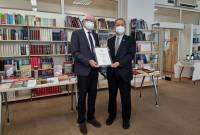 Read Japan – 100 Books for Understanding Japan – knižný dar Ústrednej knižnici SAV