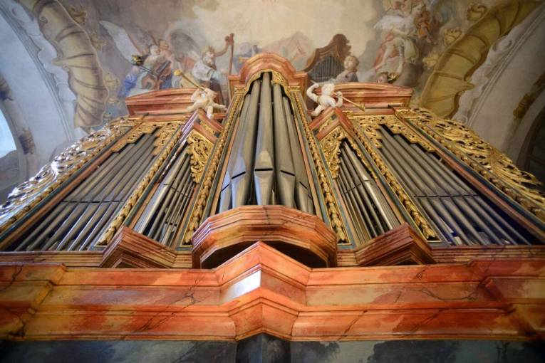Organ v Bazilika svätého Emeráma na Nitrianskom hrade 