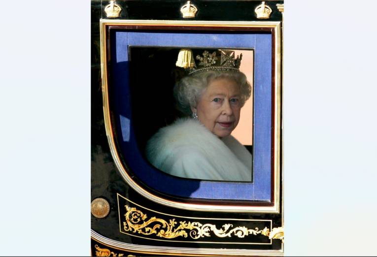Zomrela kráľovná Alžbeta II.