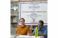 Prednáška slovenského vedca v prvom centre venovanom svetovej literatúre v Indii