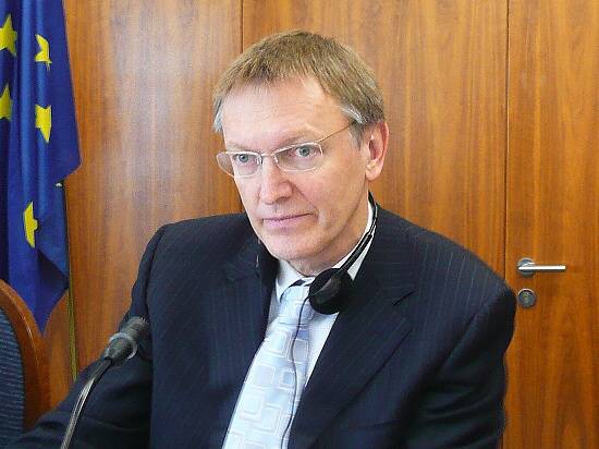 Hosť z Bruselu - komisár EÚ pre vedu a výskum Janez Potočnik. 